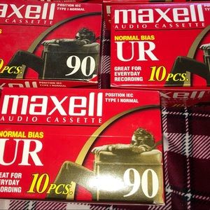 Maxell Audio Cassettes UR 90 Normal Bias- New 30 Cassettes